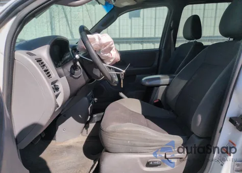 2002 Ford Escape Xlt из США, поврежденный, VIN 1FMCU04132KB74913